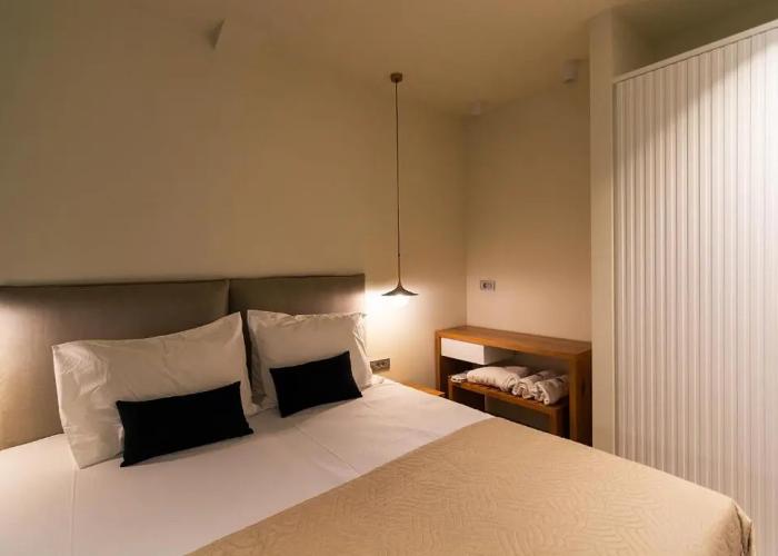 Amphitheatre Suites