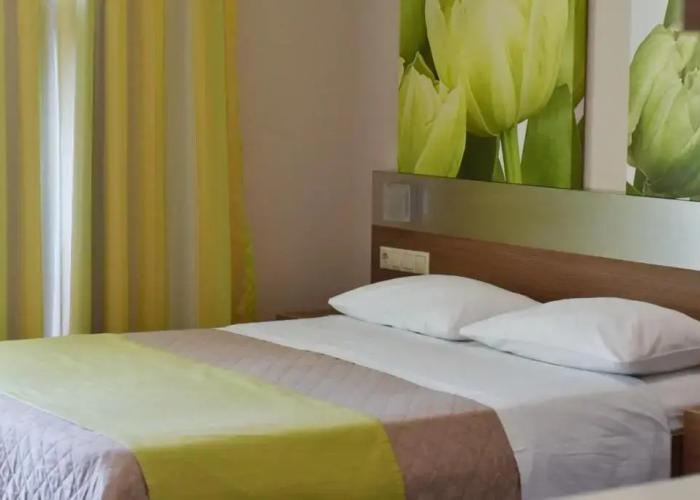 Relax Hotel