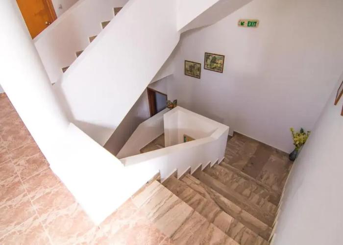 Manos Studios