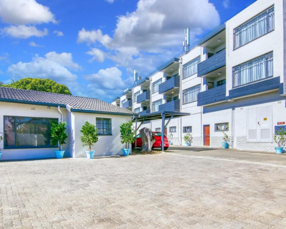 BM Gardens Apartment Hotel