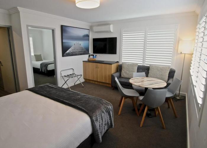Quays Hotel