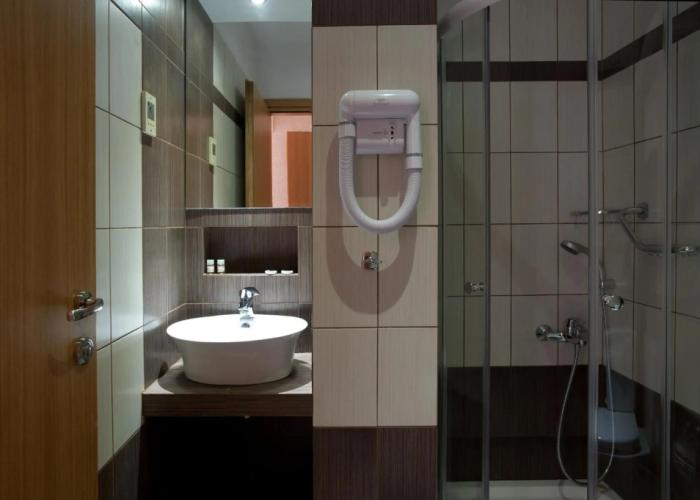 Karalis Beach Hotel