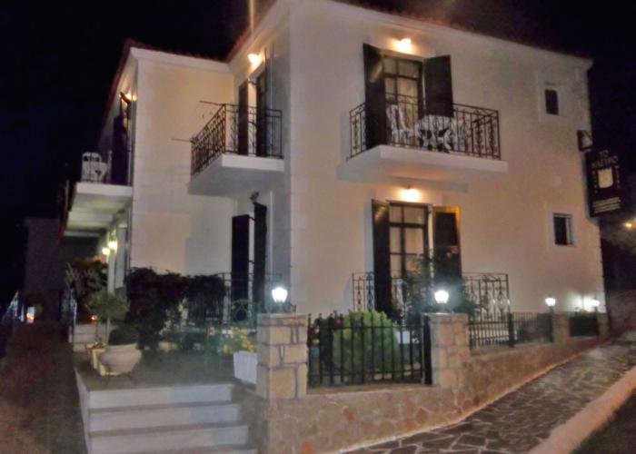 Kastro Hotel