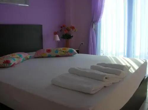 Apartments Eleni 4 Seasons