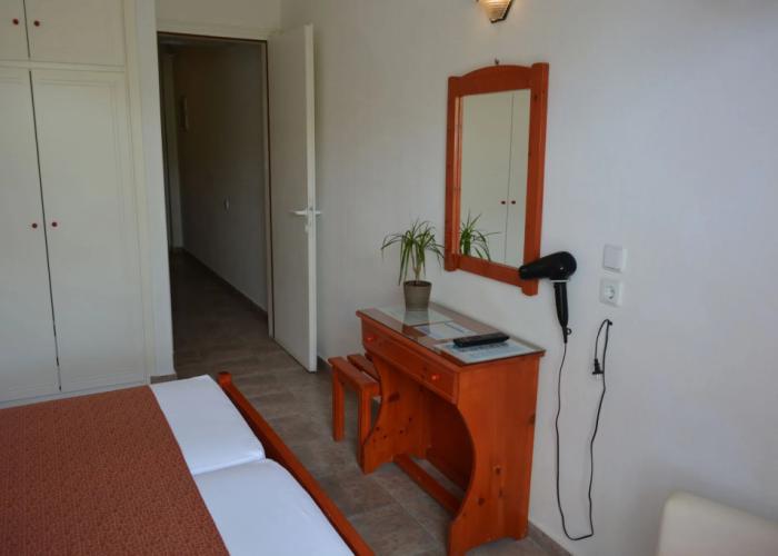 Victor-Eleni Hotel
