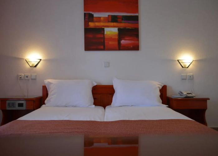 Victor-Eleni Hotel