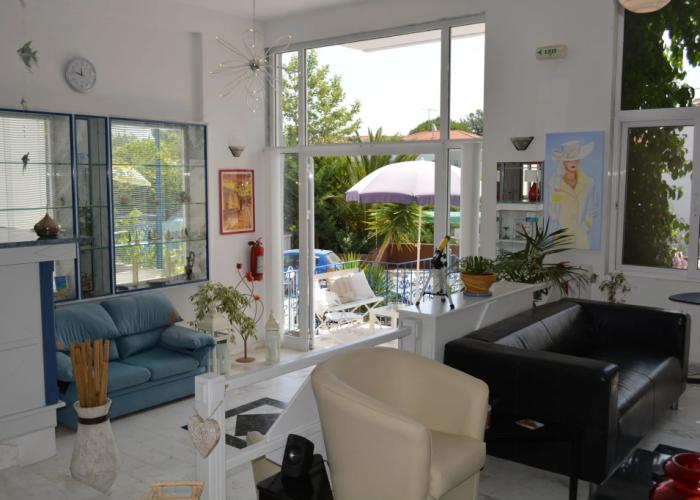 Victor-Eleni Hotel