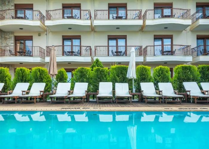 Nereides Hotel