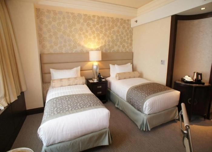 Crimson Hotel Filinvest City Manila