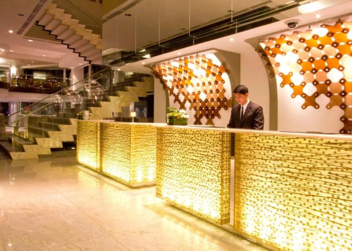 Acacia Hotel Manila