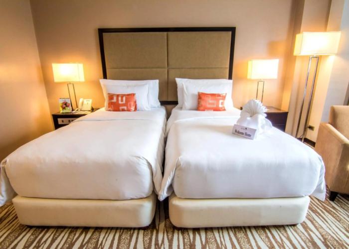 Acacia Hotel Manila