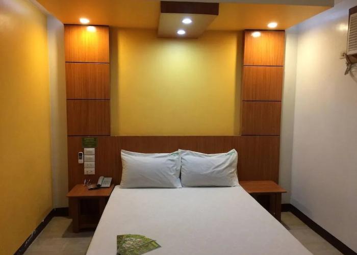 OYO 717 Ranchotel Bayanan