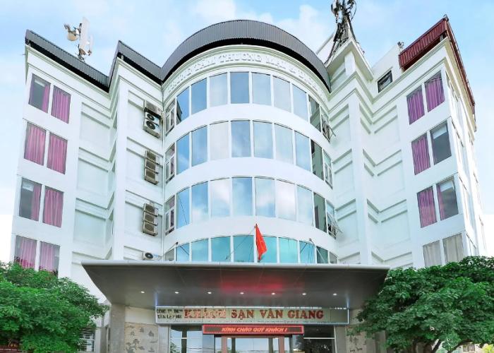 Van Giang Hotel