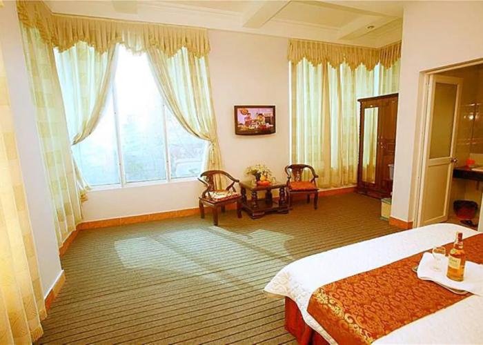 Van Giang Hotel