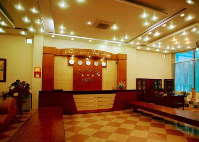 Van Giang Hotel