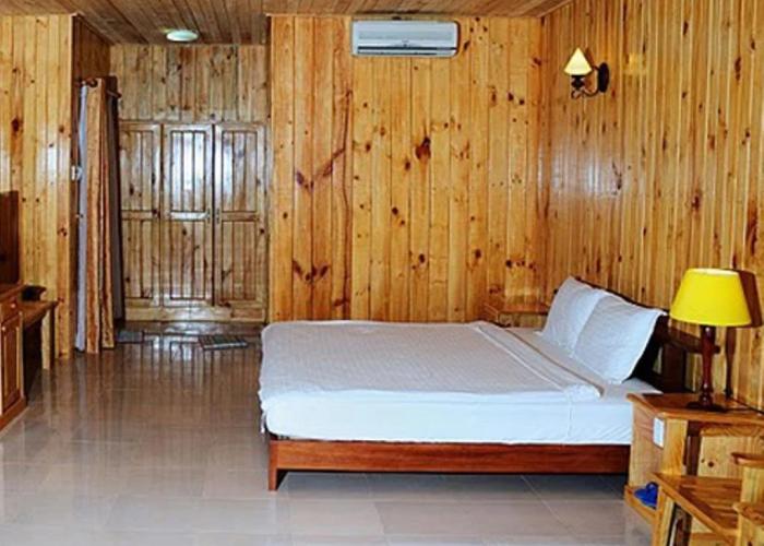 Tan Son Nhat Con Dao Resort