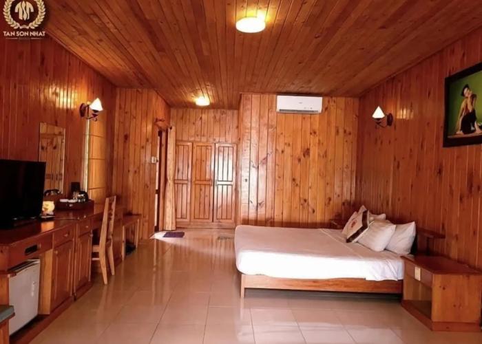 Tan Son Nhat Con Dao Resort