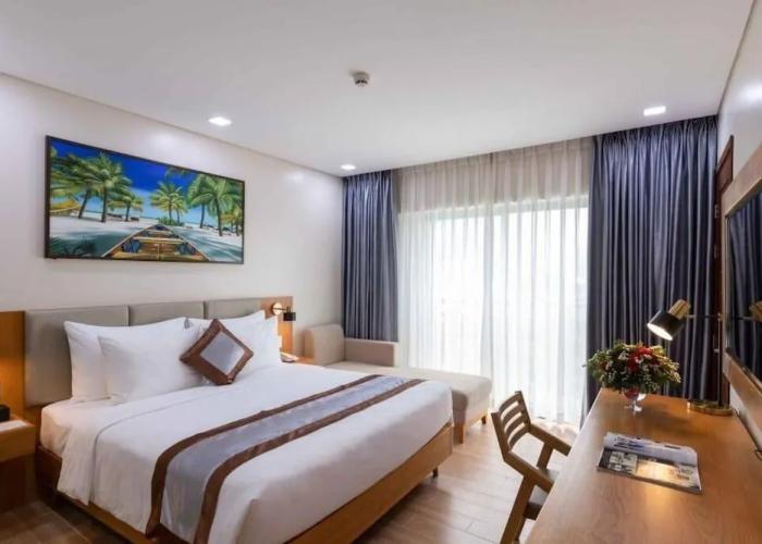 Marina Bay Con Dao Hotel