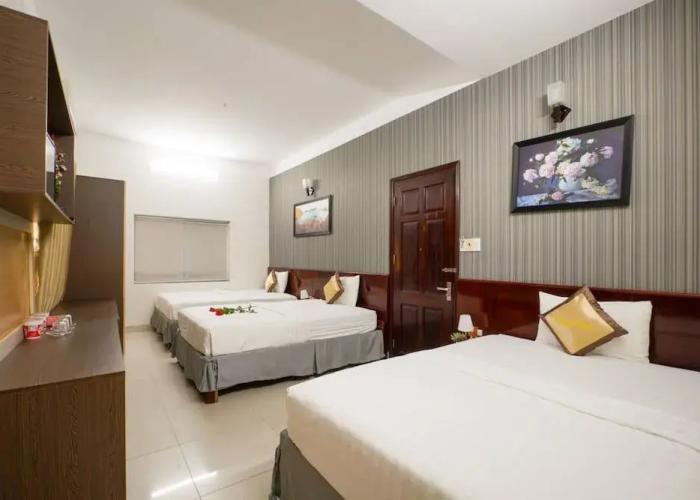 Ruby Hotel