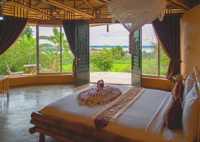 Hanchey Bamboo Resort