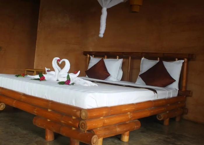 Hanchey Bamboo Resort