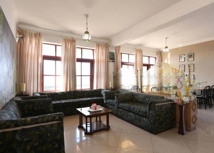 Hotel Chail Residency