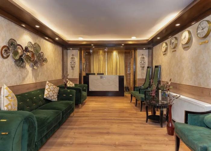 Hotel Pine Spring Gulmarg