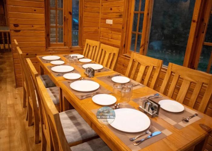 The FrozenFall Resort - Gulmarg