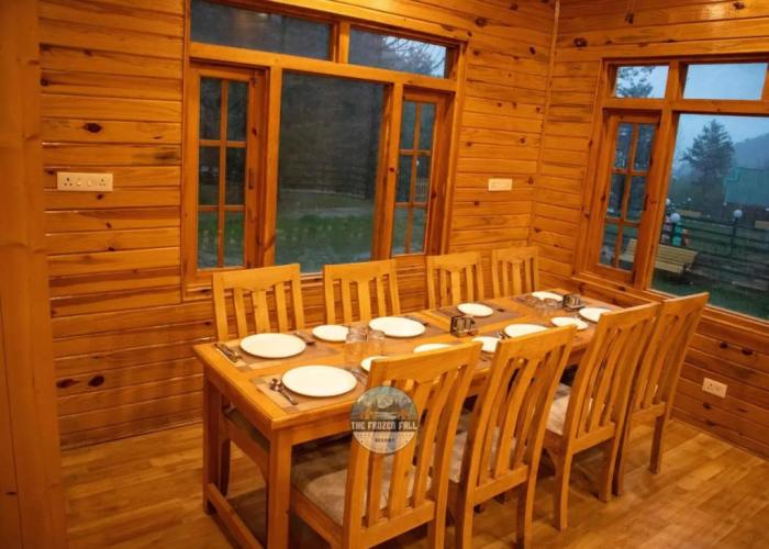The FrozenFall Resort - Gulmarg