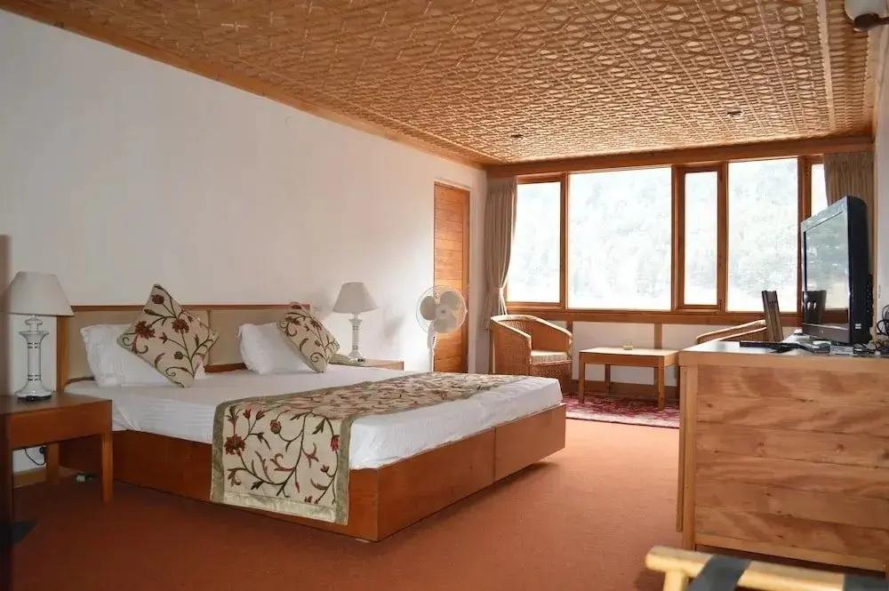 фото Pahalgam hotel