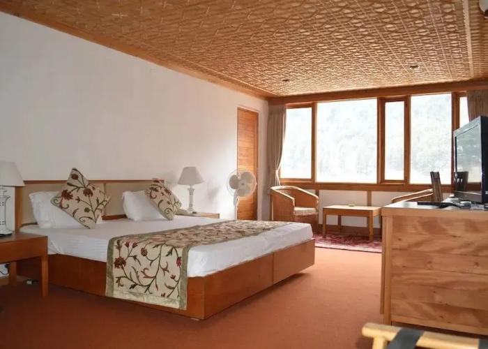 Pahalgam hotel