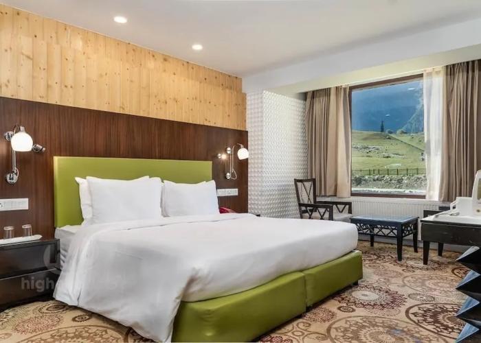 Country Inn & Suites by Radisson, Sonamarg