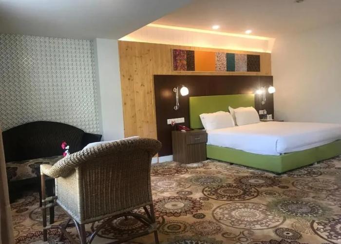 Country Inn & Suites by Radisson, Sonamarg