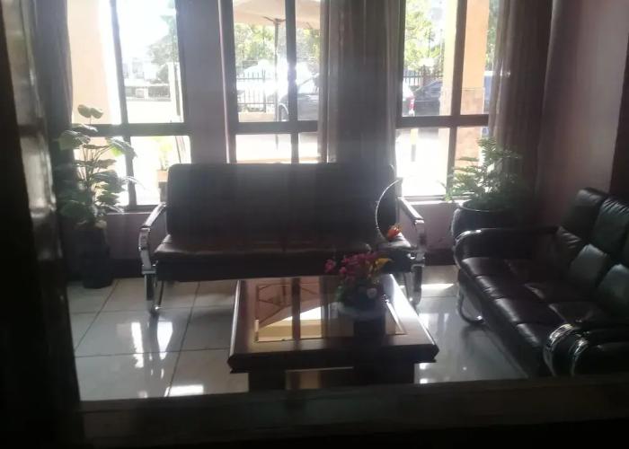Hotel Wagon Wheel