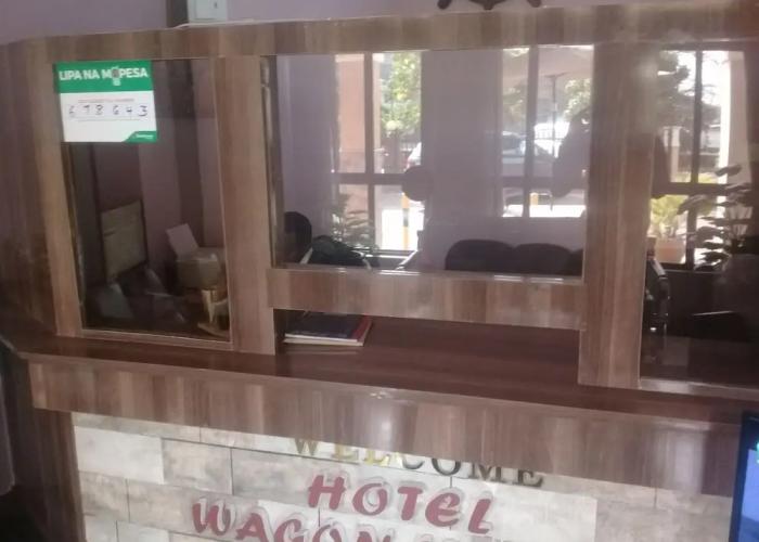 Hotel Wagon Wheel