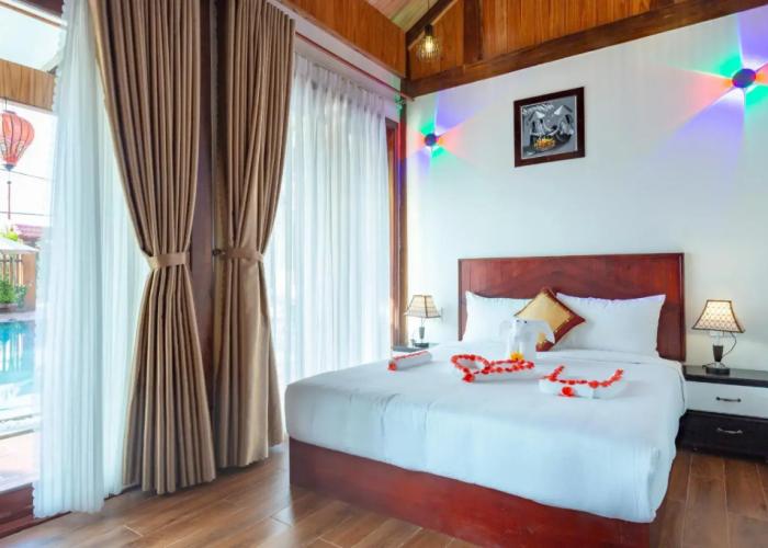 Ha My Beachside Villa Hoian