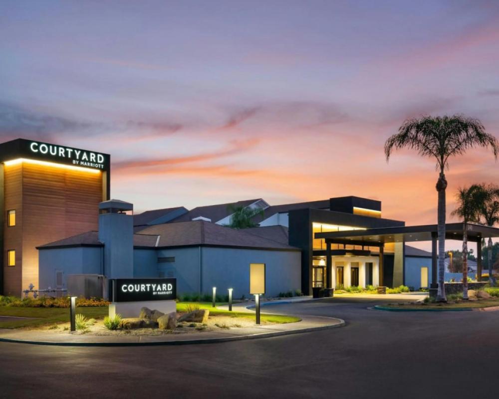 Courtyard by Marriott Fresno