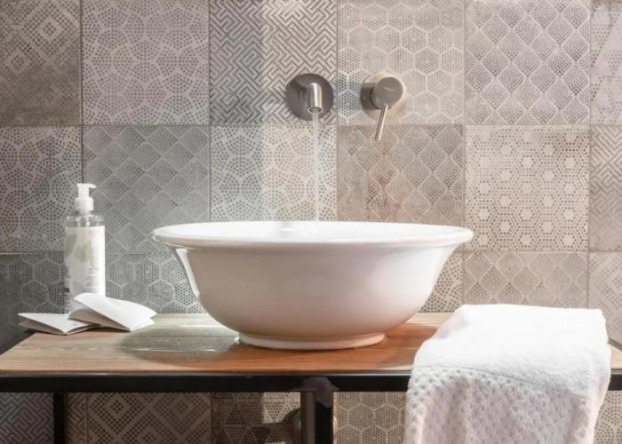 Curt di Clement Eco Mobility Hotel