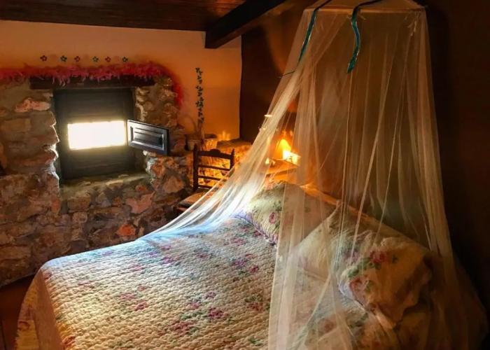 Room in Guest Room - La Quinta de Malu Romantic Hotel in Cuenca