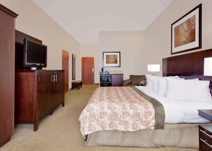 Ramada by Wyndham Lac La Biche