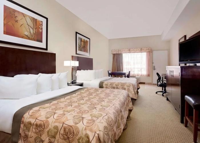 Ramada Lac La Biche