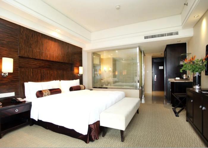 Maanshan Haiwaihai Crown Hotel