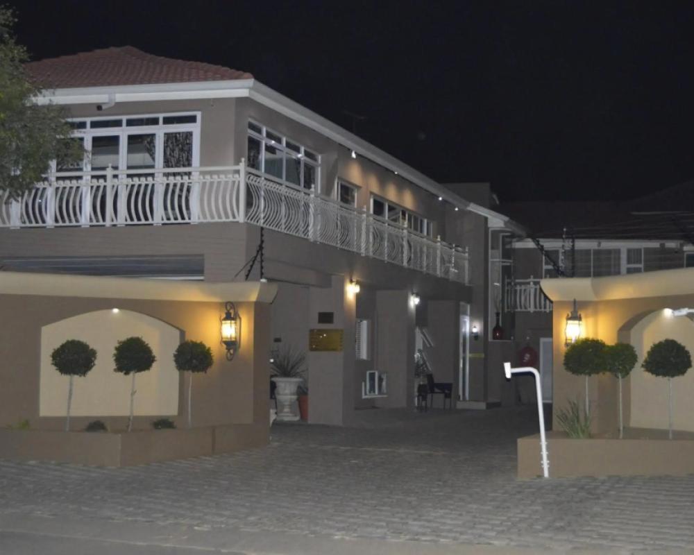 Lakeview Boutique Hotel & Conference Center