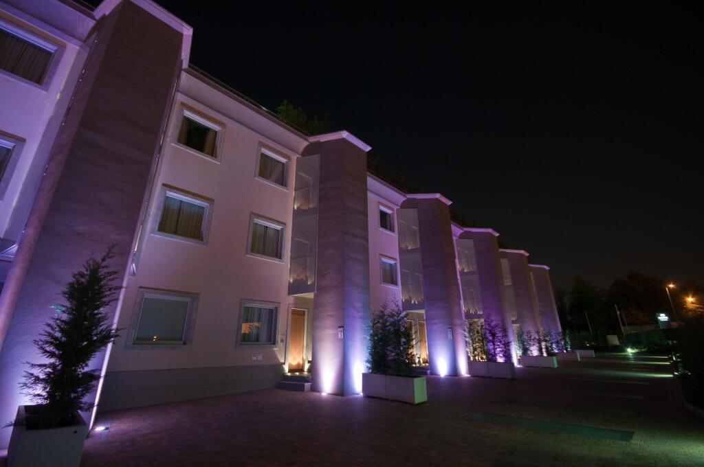 Winter Garden Hotel - Bergamo Airport