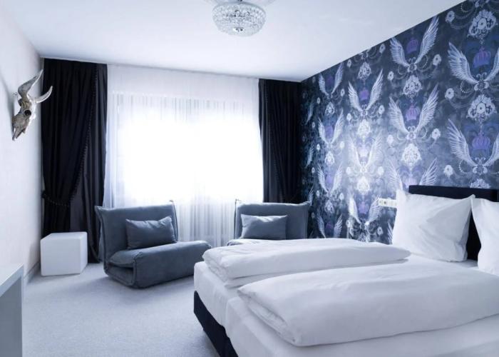 Hotel Hellers Twenty Four 1