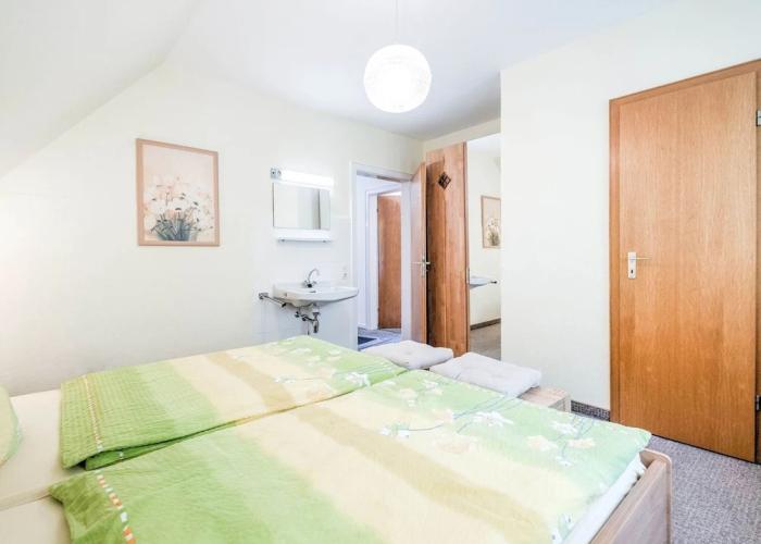 Large Holiday Apartment near Willingen with Private Garden & Terrace