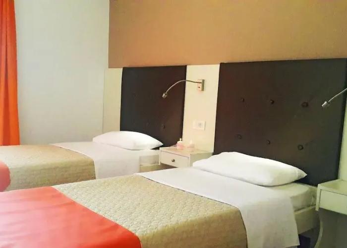 Paradosi Rooms & Apartments