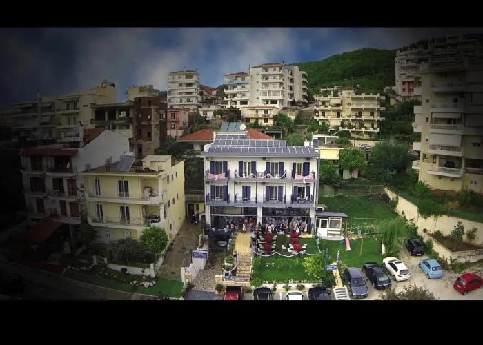 Paradosi Rooms & Apartments