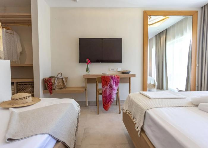 Plataria Seaside Resort