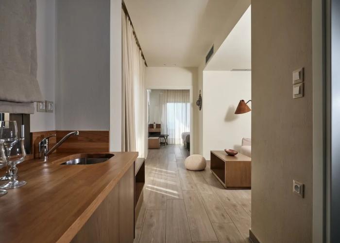 Prima Vista Beachfront Boutique Hotel